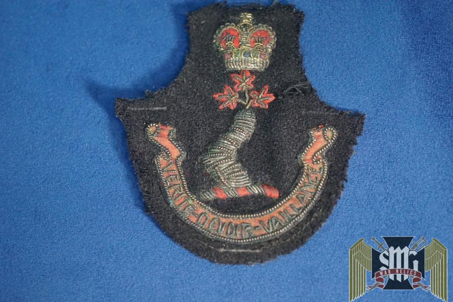 WWII CANADIAN ORIGINAL OFFICERS MILITARY CANADA COLLEGE JACKET PATCH