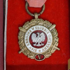 Polish Serivce Medal Cased