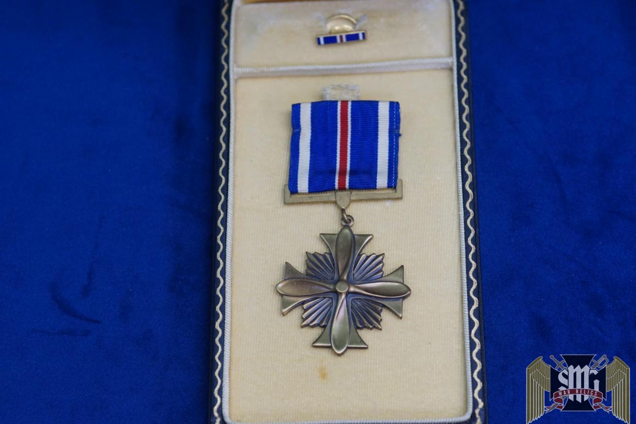 US Distinguished Service Cross WW2 era Cased