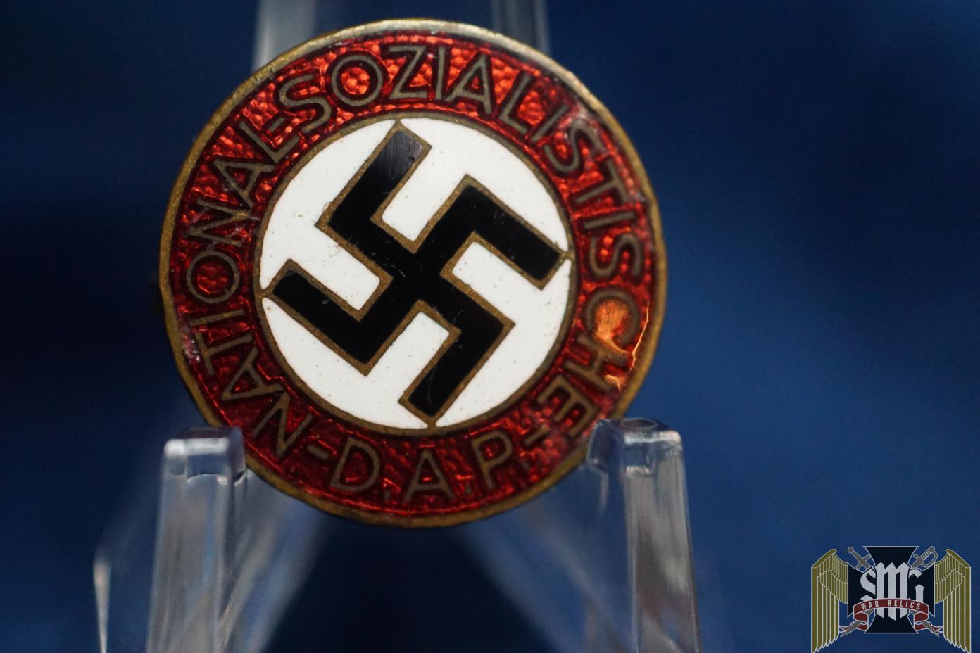 NSDAP Party Member pin by M1/78 – Paulmann & Crone