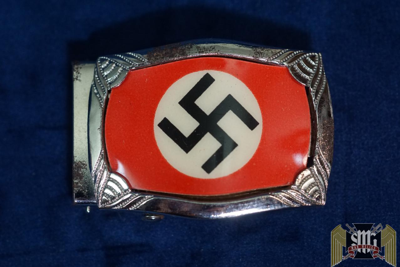 Youth/supporter buckle