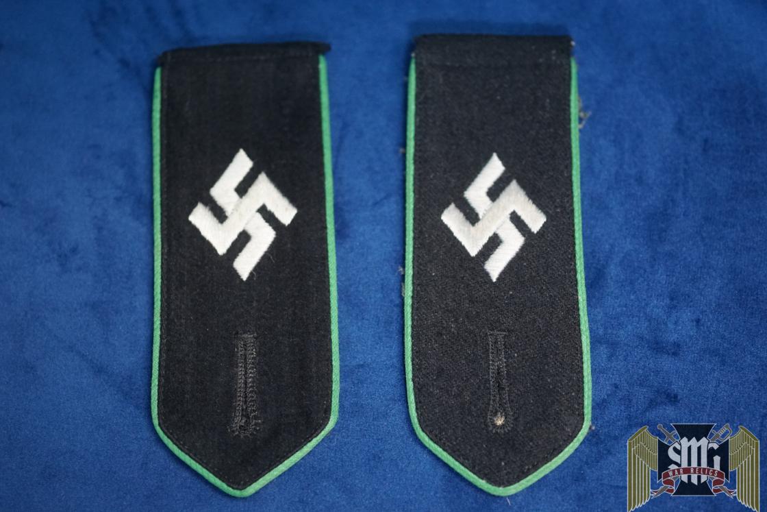 SS-Schuma Sicherheitspolizei (Internal Security Police) Shoulder Boards