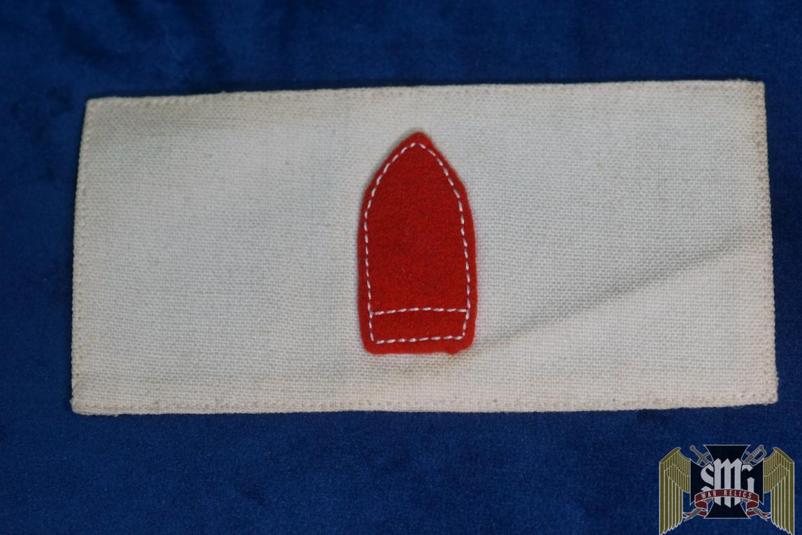 US Artillery Chevron On White PFC 1902 type