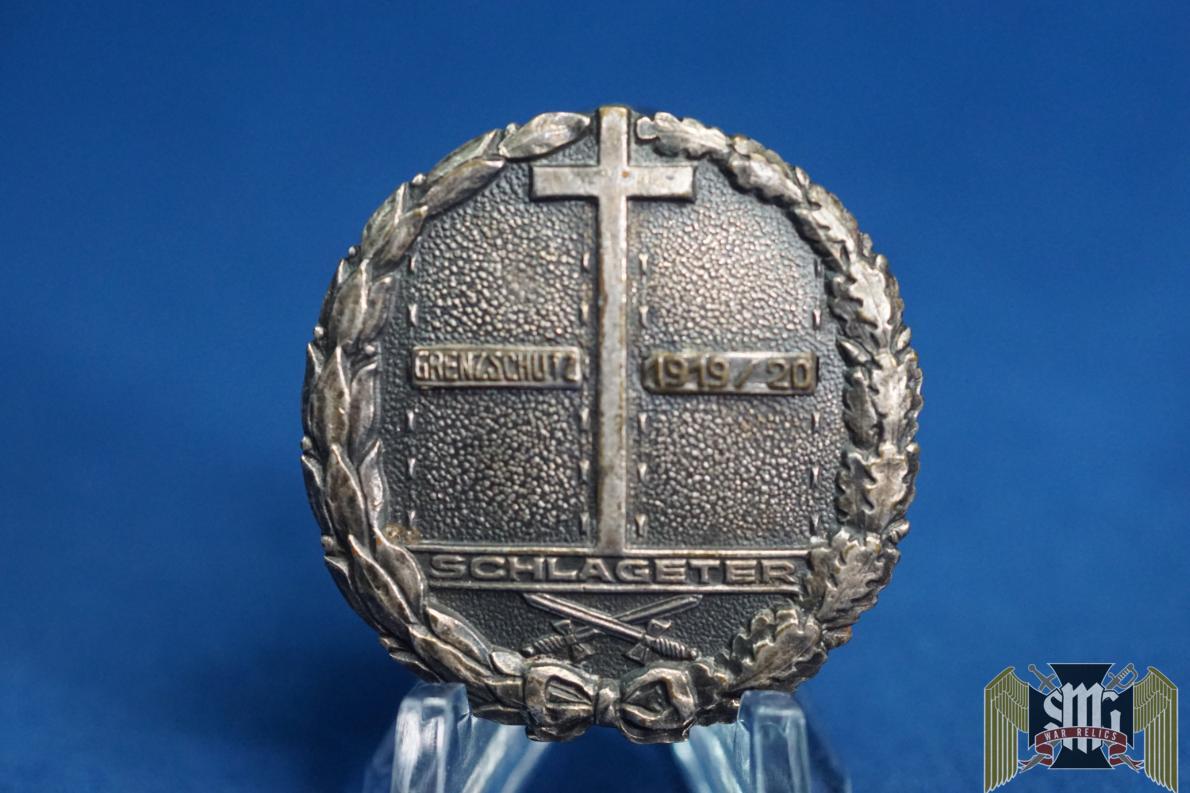 Freikorps Schlageter Shield Badge, with Grenzschutz Campaign Clasp, Variant III, by Paul Küst