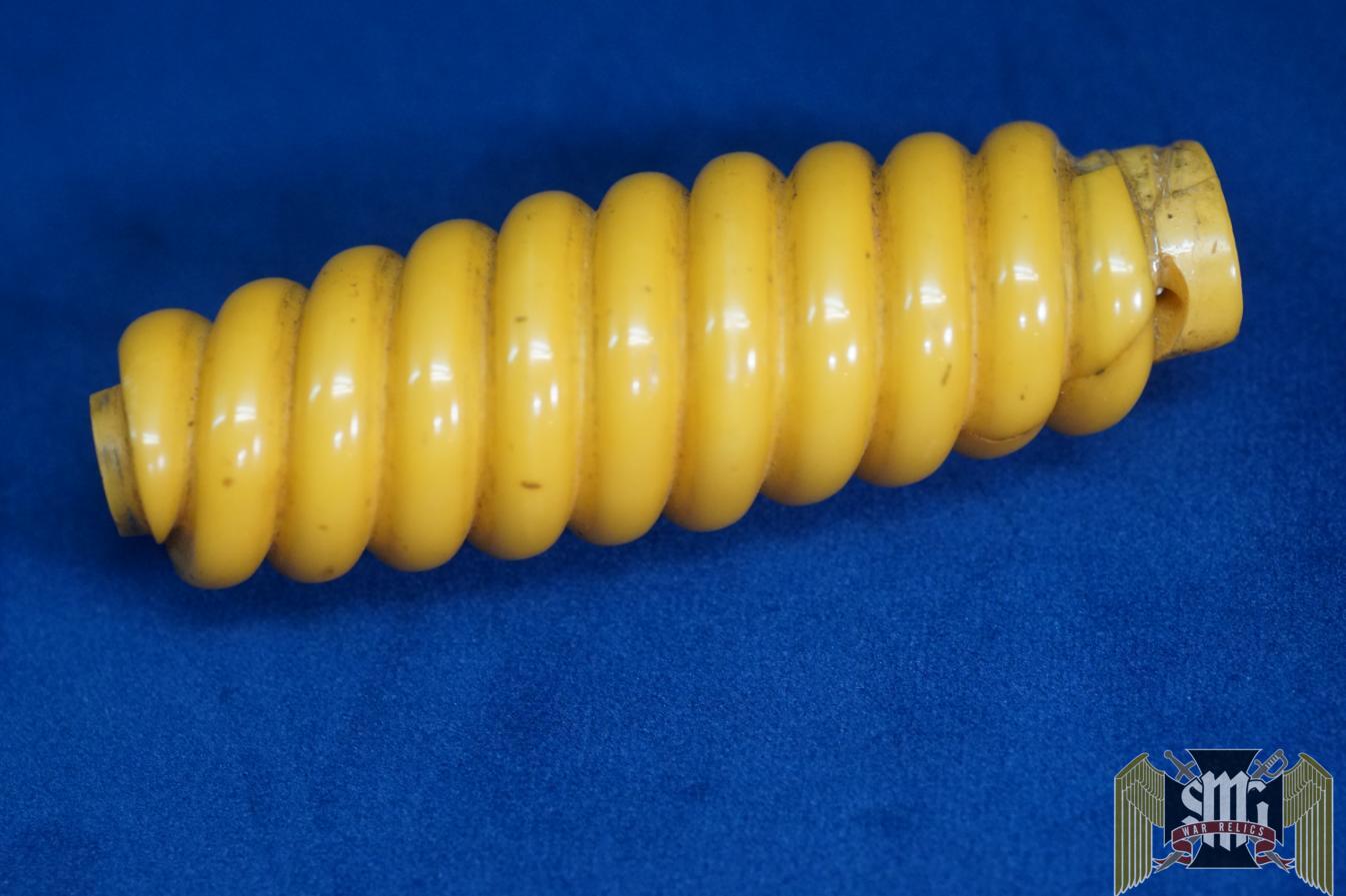 2nd Model Luftwaffe Grip damaged