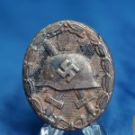 1939 Black wound badge