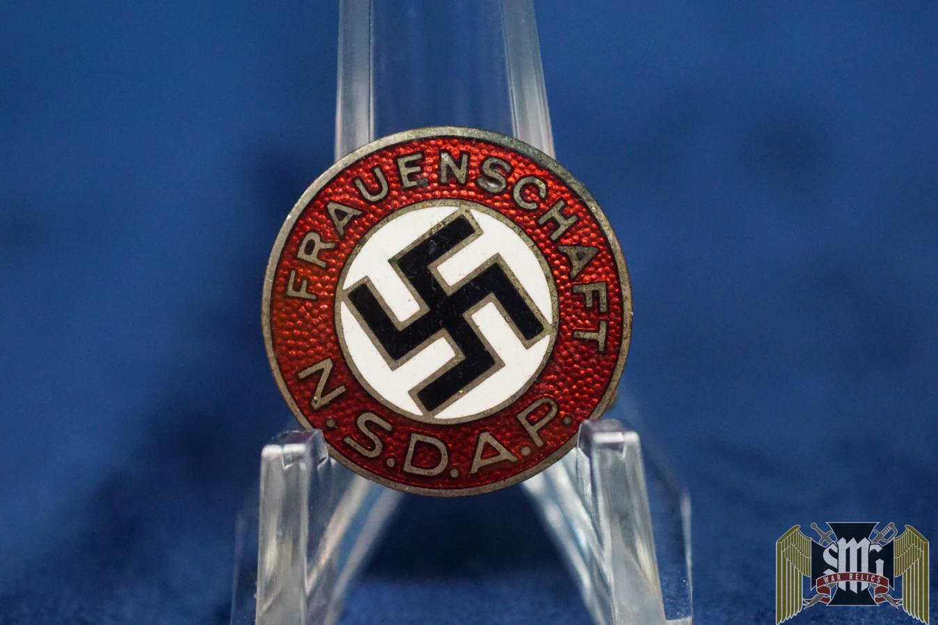 First Pattern Frauenschaft member badge