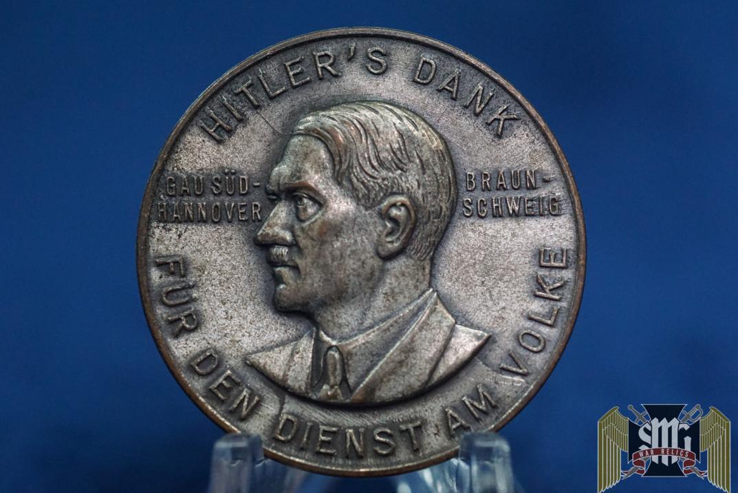 Hitler’s Dank Badge fur den dienst am Volke