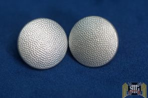 Matched pair 19mm German uniform buttons by Assmann