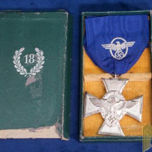 Police 18 year Service medal Cased
