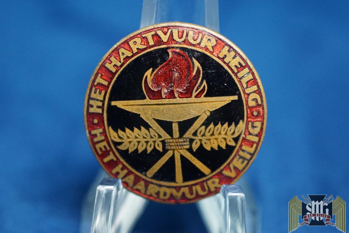 Dutch NSVO pin 'National Socialist Women’s Organization'