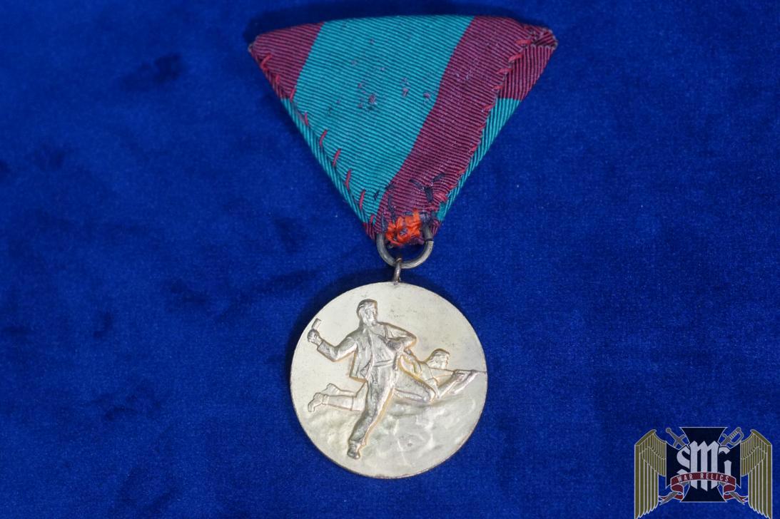 Bulgarian medal for participation in antifacist revolt