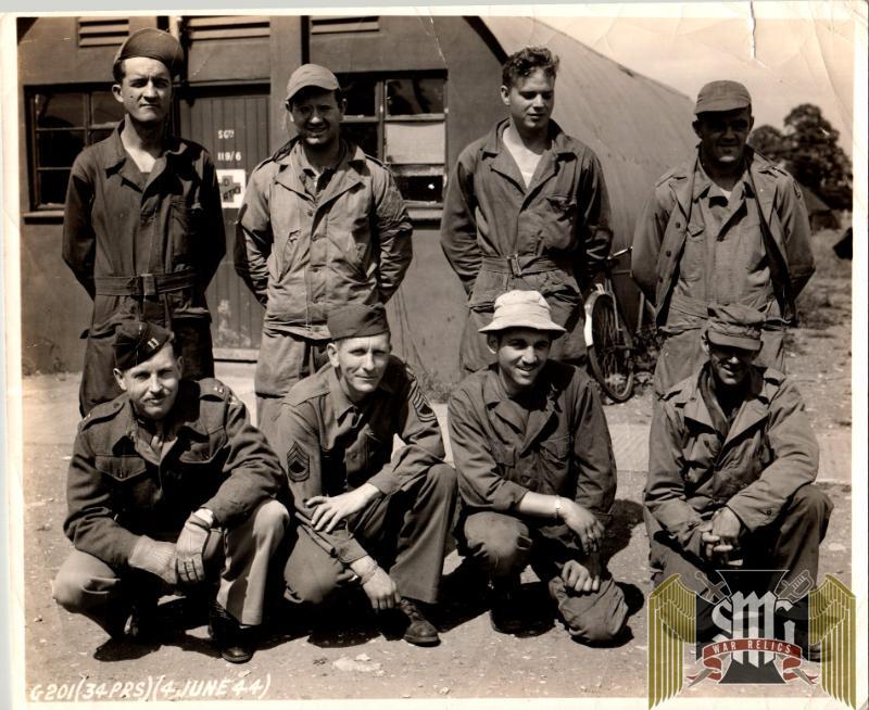 Photos of Photo Recon Serviceman Group shots 10x7" Roger Aubry Estate