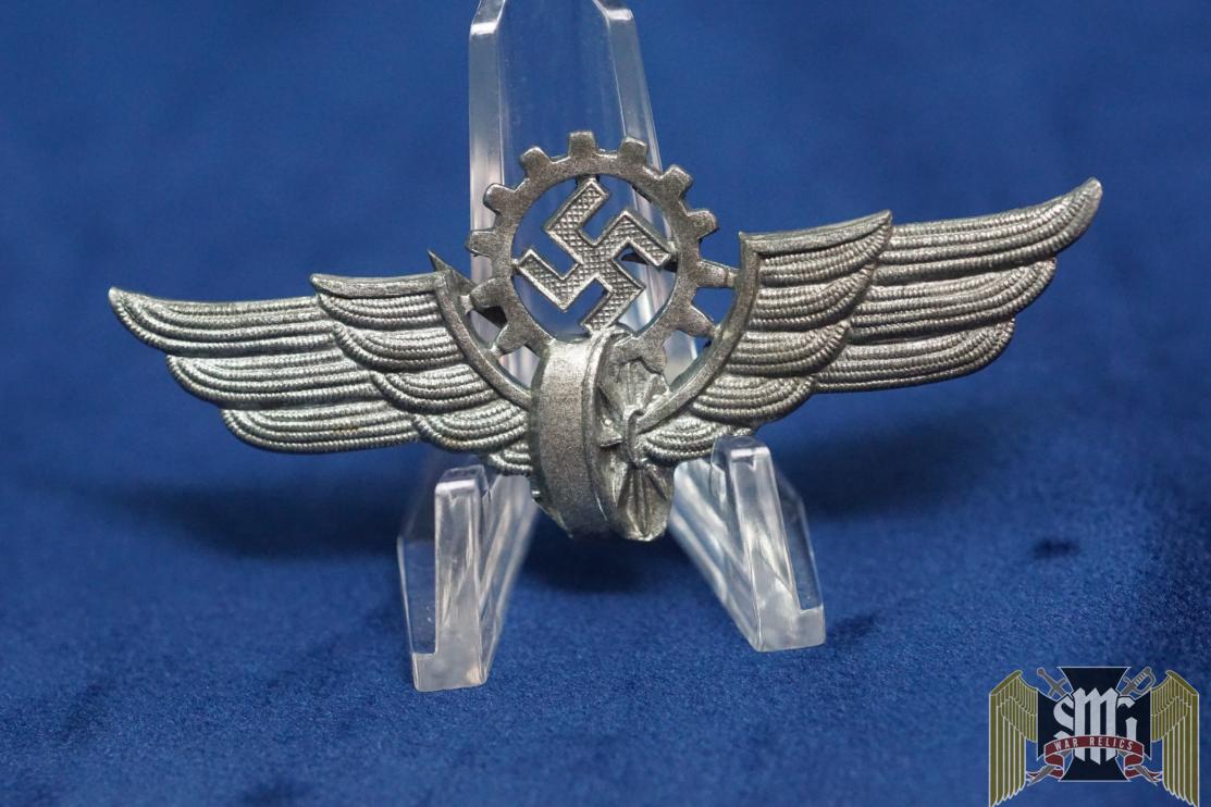 Deutsches Reichsbahn Tram Operator Visor Cap Insignia