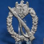 Infantry Assault Badge by Frank & Reif Broken catch
