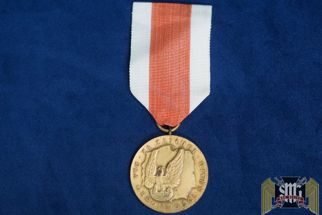 POLAND Medal Of Merit Defender Of The Fatherland