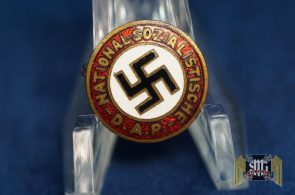 Pre RZM Small size NSDAP Party Badge No maker