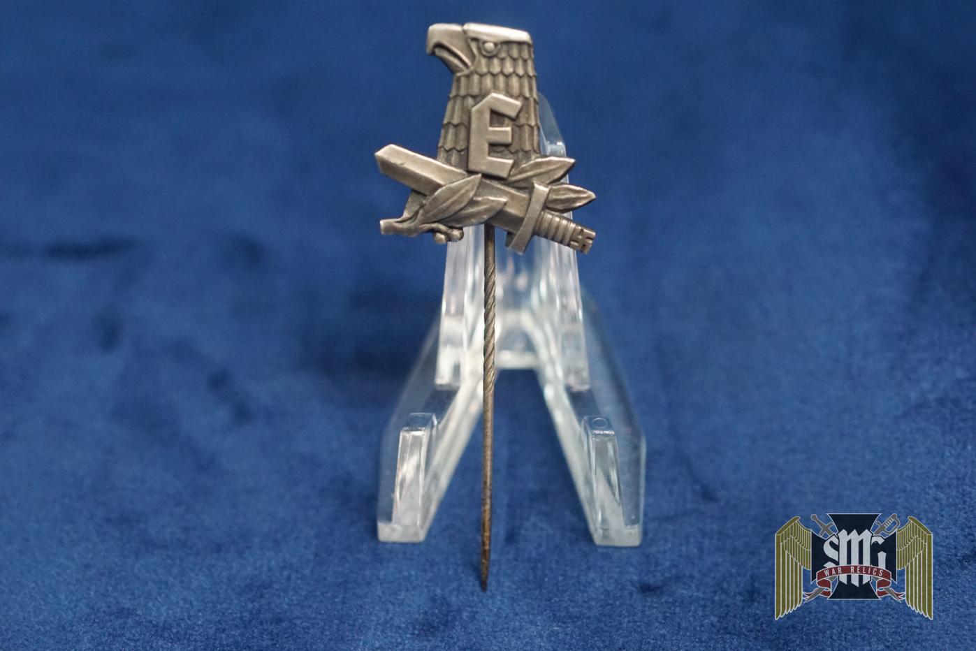 Nsdap Badge Of The Leader School Egendorf