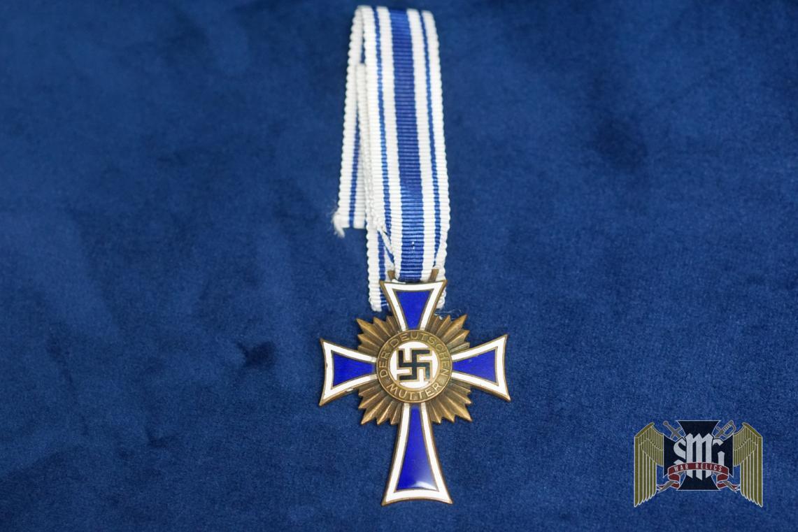 Mother's Cross in Bronze Post war ribbon