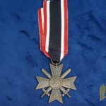 War Merit Cross Second class w/ swords by Rudolf Wächtler & Lange Marked 100
