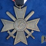 War Merit Cross Second class w/ swords by Rudolf Wächtler & Lange Marked 100