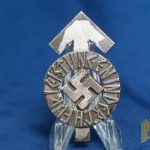 Hitler youth silver proficiency badge in Cupal numbered