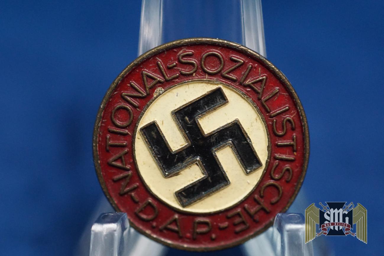 NSDAP Party badge by M9/312 Fritz Mannheim