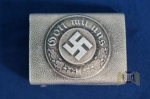 Police buckle
