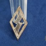 DJ Member pin