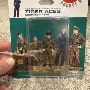 1:35 Combat Figure Series 5 Tiger Aces Normandy 1944 Figure E Georg